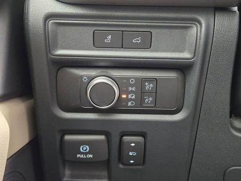 Certified 2022 Ford Expedition XLT RWD image 21