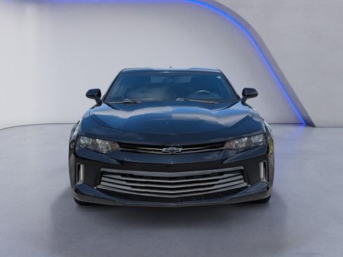 Used 2017 Chevrolet Camaro LT w/ Technology Package RWD image 3