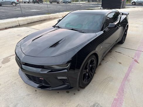 Used 2018 Chevrolet Camaro SS image 21
