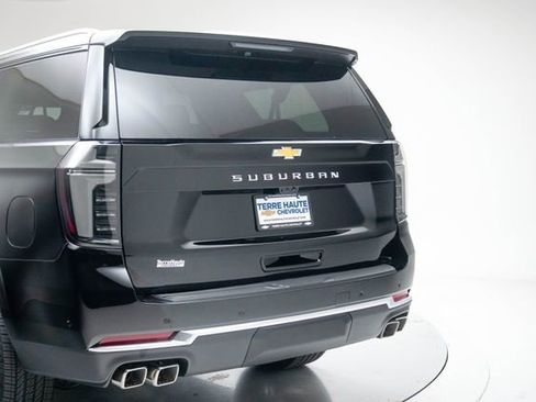 New 2026 Chevrolet Suburban High Country AWD/4WD image 5
