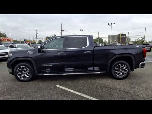 Used 2024 GMC Sierra 1500 SLT w/ SLT Convenience Package AWD/4WD image 5
