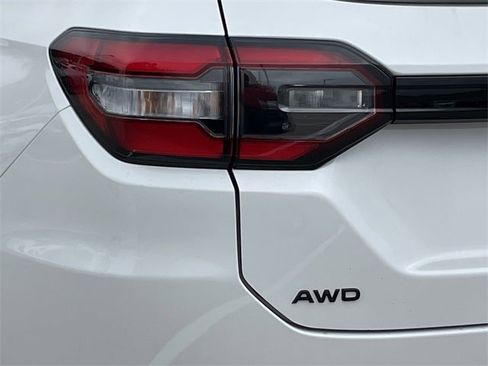 New 2025 Honda Pilot Touring image 6