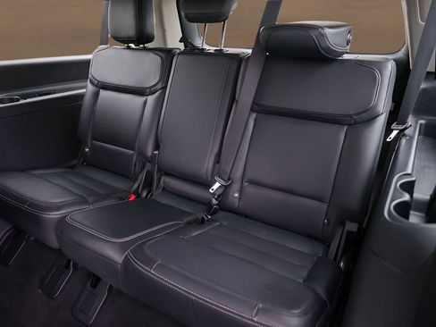 Used 2025 Ford Expedition Max Platinum AWD/4WD image 22