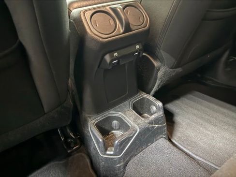 Used 2019 Jeep Wrangler Unlimited Sport S AWD/4WD image 20