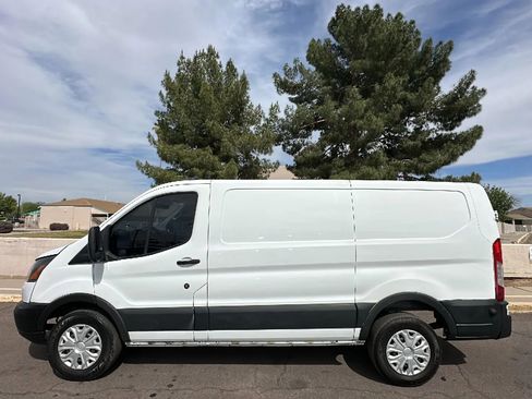 Used 2015 Ford Transit 250 130 Low Roof w/ Exterior Upgrade Package RWD image 1
