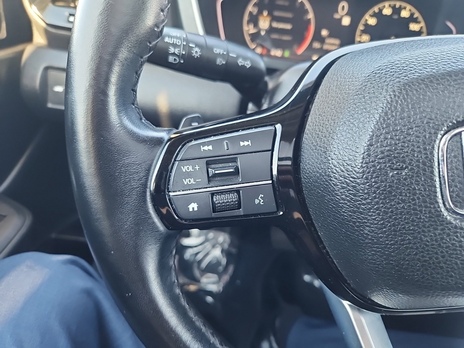 Used 2024 Honda Pilot Touring image 19