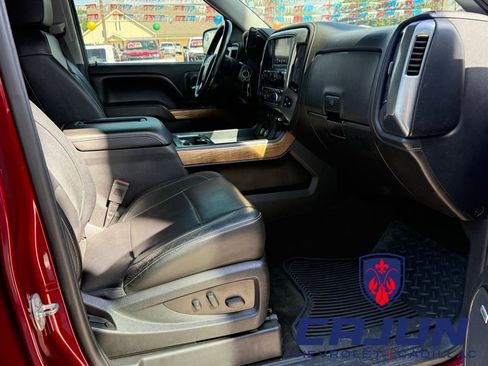 Used 2017 Chevrolet Silverado 1500 LTZ w/ LTZ Plus Package AWD/4WD image 29