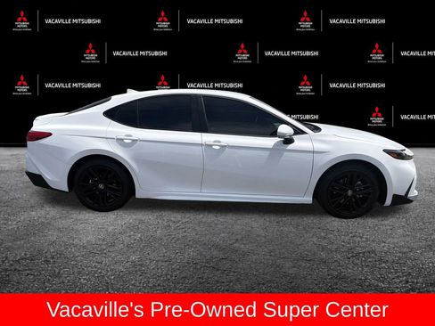 Used 2026 Toyota Camry SE FWD image 7