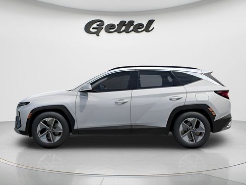 New 2026 Hyundai Tucson SEL FWD image 3