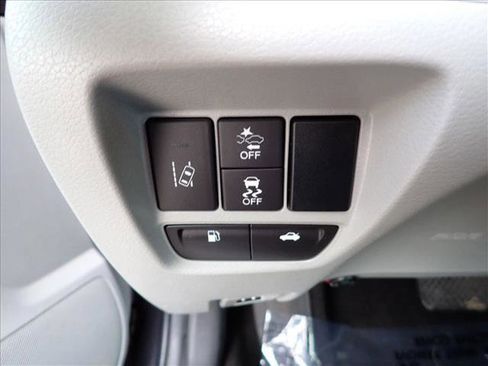 Used 2020 Acura TLX image 15