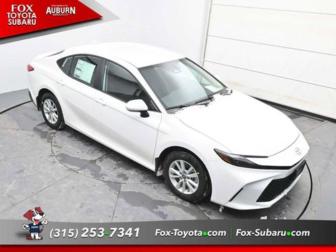 New 2026 Toyota Camry LE image 28