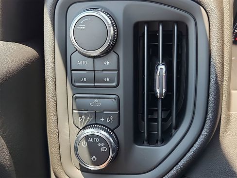 New 2026 GMC Sierra 1500 Pro w/ Pro Value Package image 17