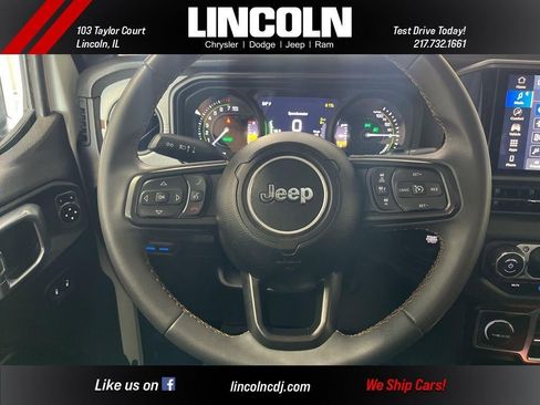 Used 2024 Jeep Wrangler Sport S image 16