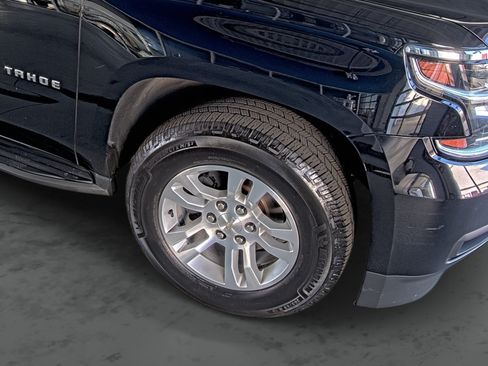 Used 2019 Chevrolet Tahoe LS AWD/4WD image 16