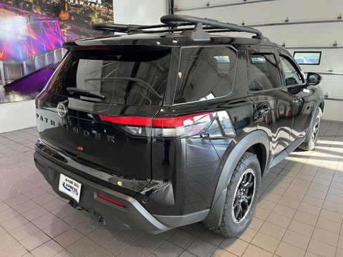 Used 2024 Nissan Pathfinder Rock Creek image 10