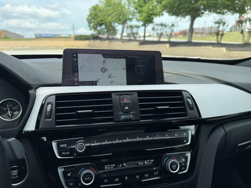 Used 2018 BMW 330i Gran Turismo xDrive AWD/4WD image 37