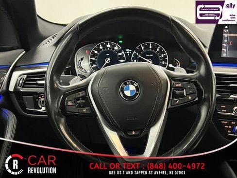 Used 2019 BMW 530i xDrive w/ Convenience Package AWD/4WD image 16