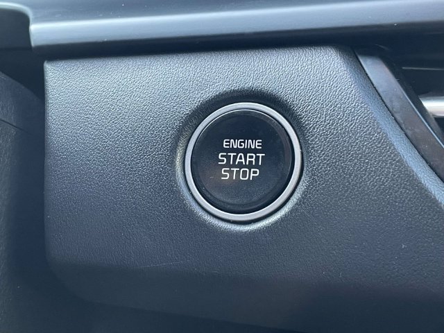 Used 2024 Kia Seltos EX FWD image 33