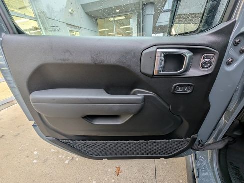 New 2026 Jeep Wrangler Unlimited Rubicon image 39