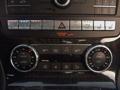 Used 2020 Mercedes-Benz SL 450 w/ Premium Package image 38