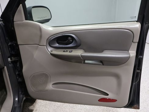 Used 2004 Chevrolet TrailBlazer LS w/ LS Preferred Equipment Group image 24