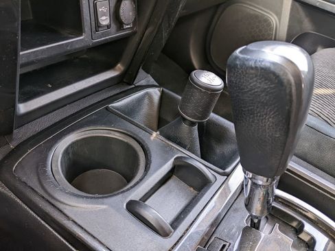 Used 2014 Toyota 4Runner Trail AWD/4WD image 18