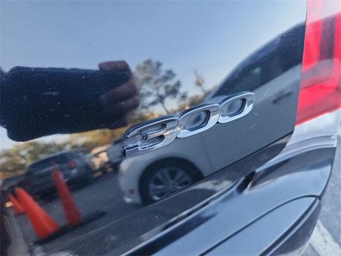 Used 2020 Chrysler 300 Touring w/ Sport Appearance Package image 32