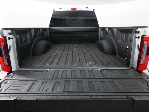 Used 2025 Ford F250 Platinum AWD/4WD image 7