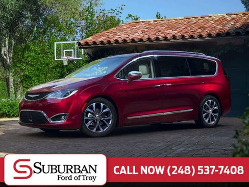 Used 2019 Chrysler Pacifica Limited w/ Tire & Wheel Group image 1