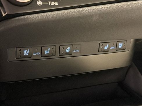 Certified 2025 Lexus ES 350 w/ Premium Package image 29