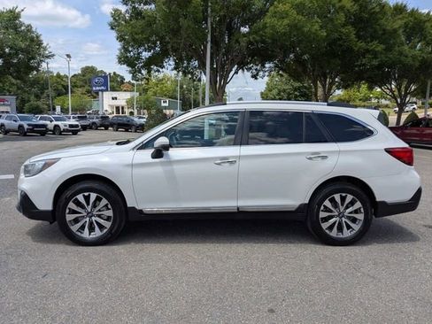 Used 2019 Subaru Outback 2.5i Touring w/ Popular Package #3A AWD/4WD image 7