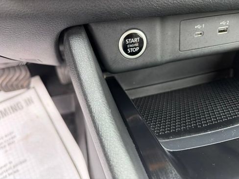 Used 2023 Nissan Rogue SV FWD image 19