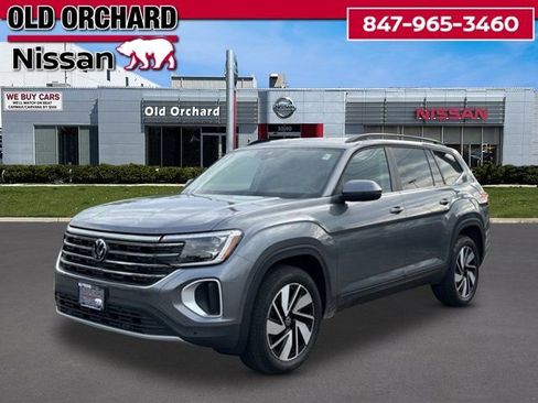 Used 2025 Volkswagen Atlas SE AWD/4WD image 1