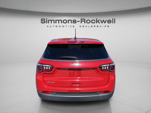 Used 2023 Jeep Compass Sport image 6