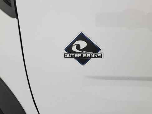 Used 2024 Ford Bronco Sport Outer Banks w/ Tech Package image 13