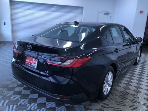 Used 2025 Toyota Camry LE image 34