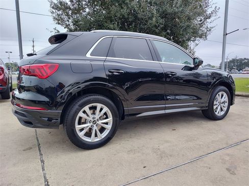 Certified 2025 Audi Q3 2.0T Premium w/ Convenience Package image 13