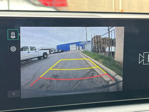 Used 2025 Kia K4 LXS image 22