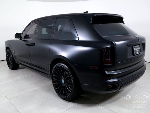Used 2024 Rolls-Royce Cullinan AWD/4WD image 8