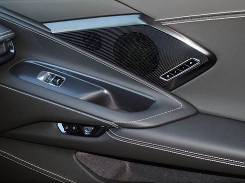 Used 2024 Chevrolet Corvette Stingray Premium Conv w/ Stealth Interior Trim Package RWD image 21