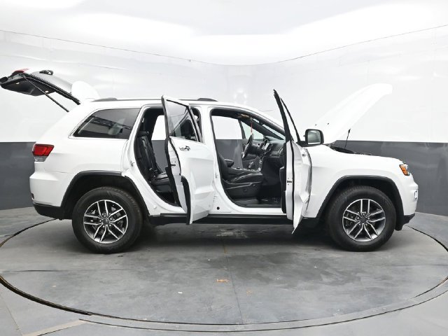 Used 2021 Jeep Grand Cherokee Limited AWD/4WD image 57