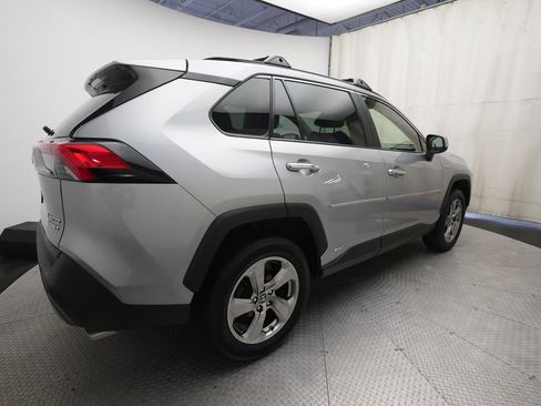 Used 2019 Toyota RAV4 Limited AWD/4WD image 36