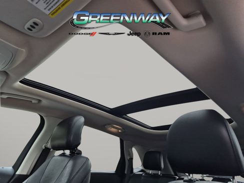 Used 2018 Ford Edge Titanium w/ Equipment Group 301A FWD image 14