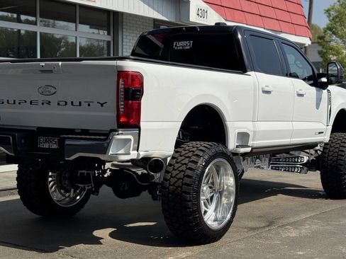 Used 2023 Ford F250 Lariat w/ Lariat Ultimate Package image 3