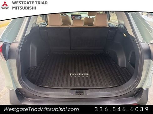 Used 2022 Toyota RAV4 XLE Premium AWD/4WD image 9