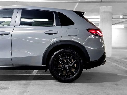 Certified 2023 Honda HR-V Sport image 16