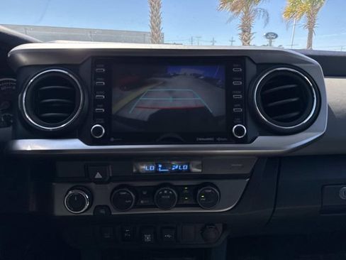Used 2022 Toyota Tacoma SR5 image 18