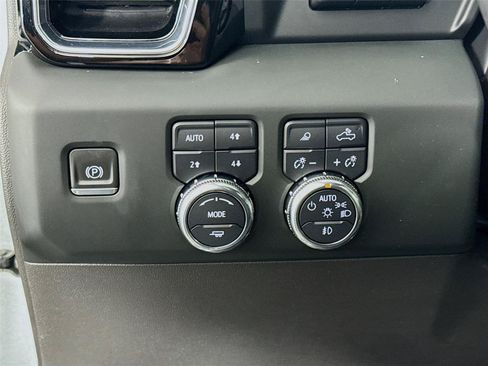 Certified 2024 GMC Sierra 1500 Denali w/ Denali Reserve Package AWD/4WD image 10