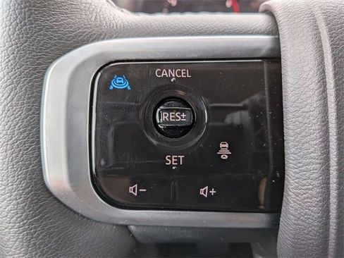 New 2025 Nissan Armada SV image 13