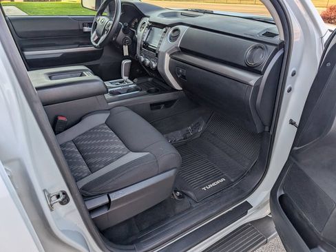 Used 2021 Toyota Tundra image 4